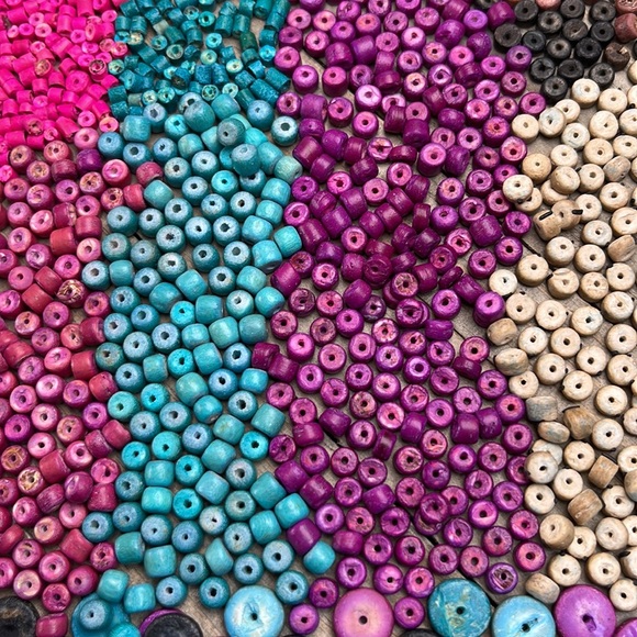 Colored Coconut Shell Coco Beads Mixed Lot DIy Jewelry Making Crafting Bundle - Picture 14 of 16